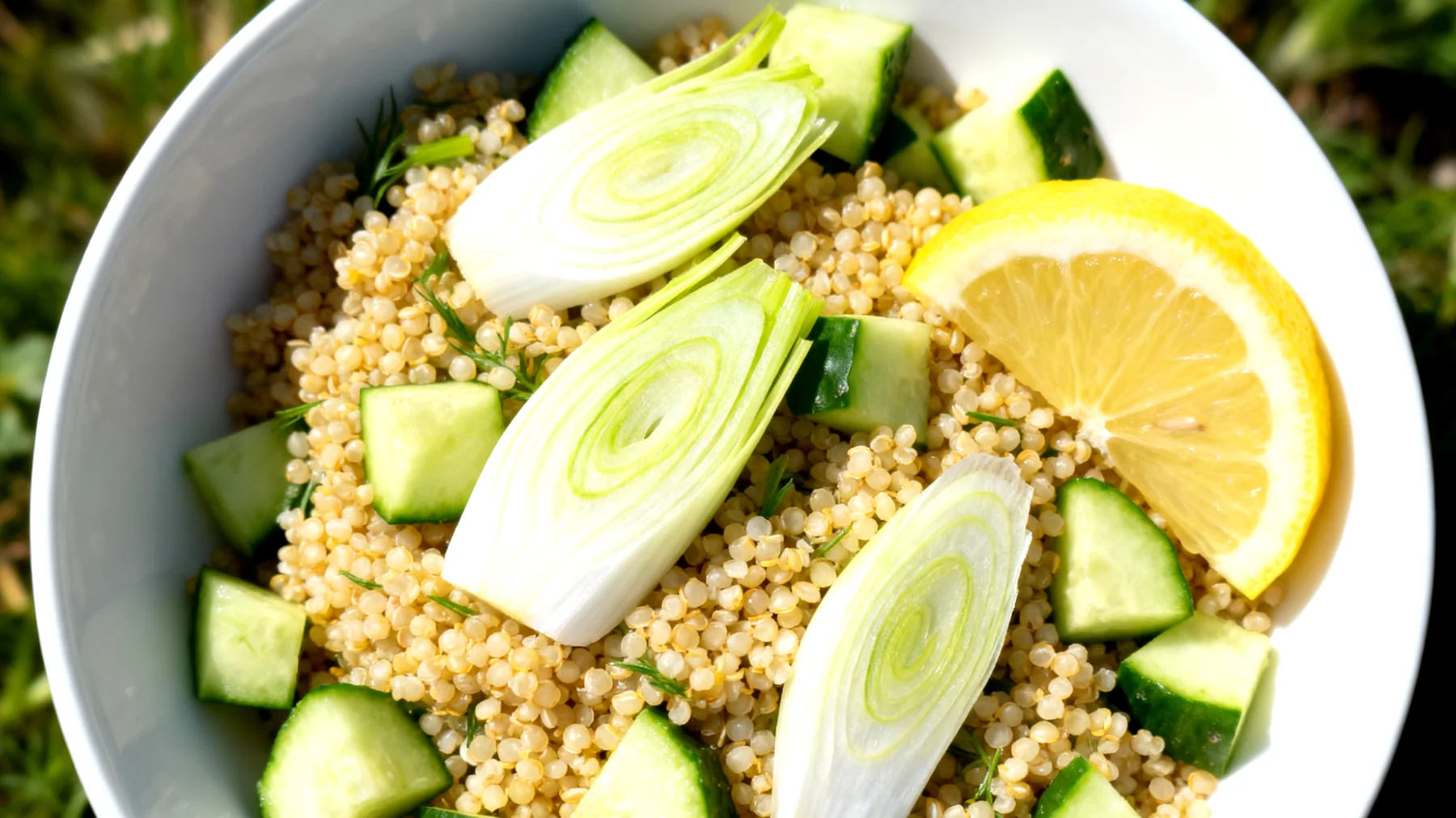 Hirsesalat mit Fenchel, Gurke und Zitrone"